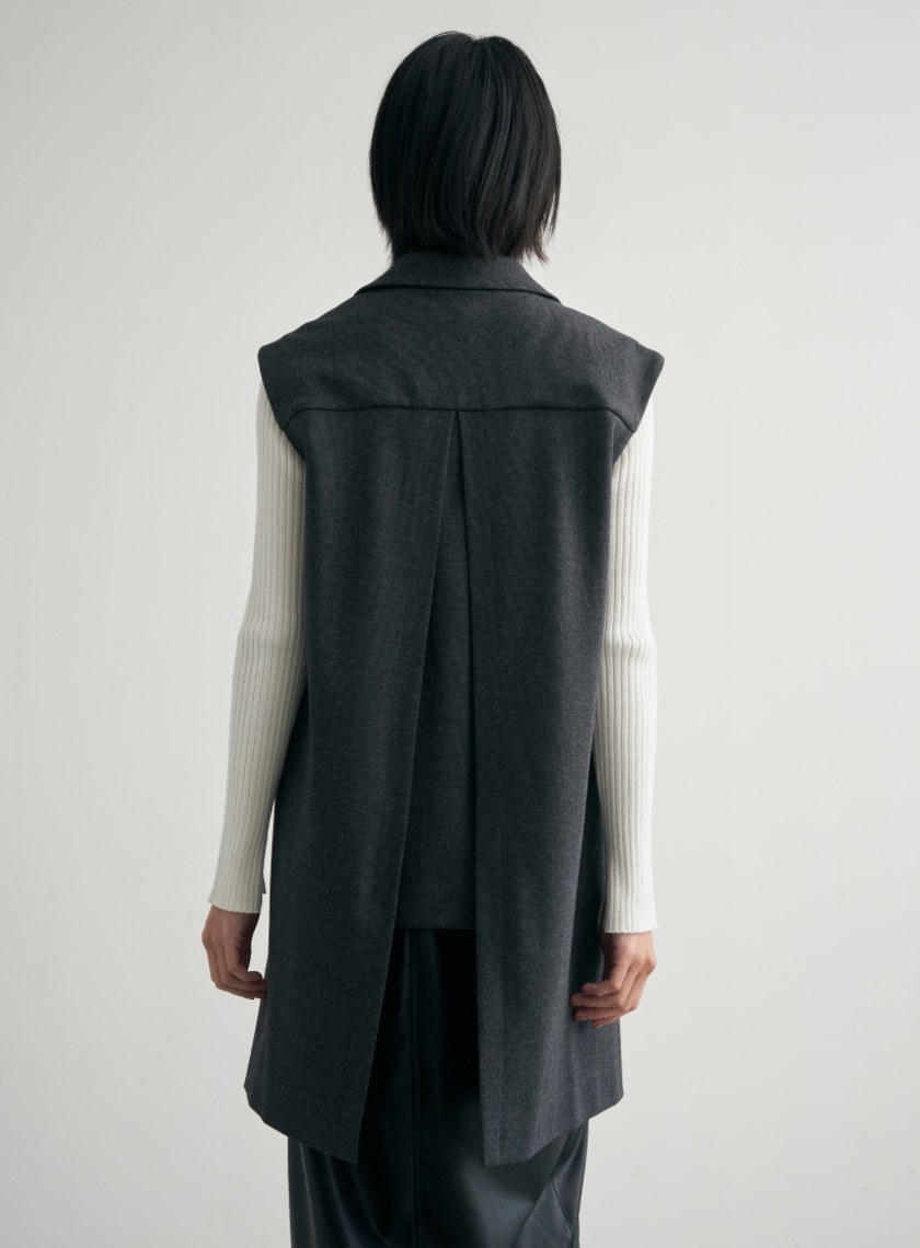 細節剪裁背心西裝外套